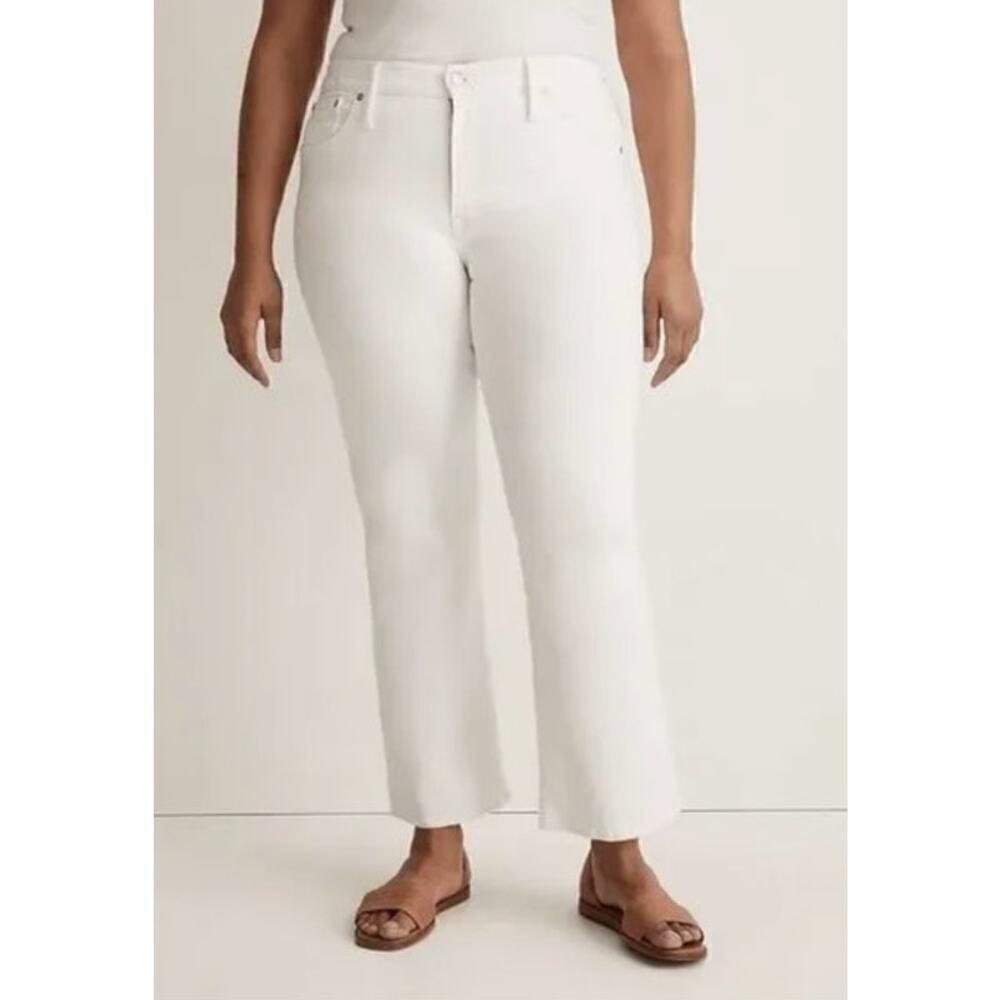 Madewell Kick Out Crop Jeans Mid Rise Flare Leg Denim White NWT 32